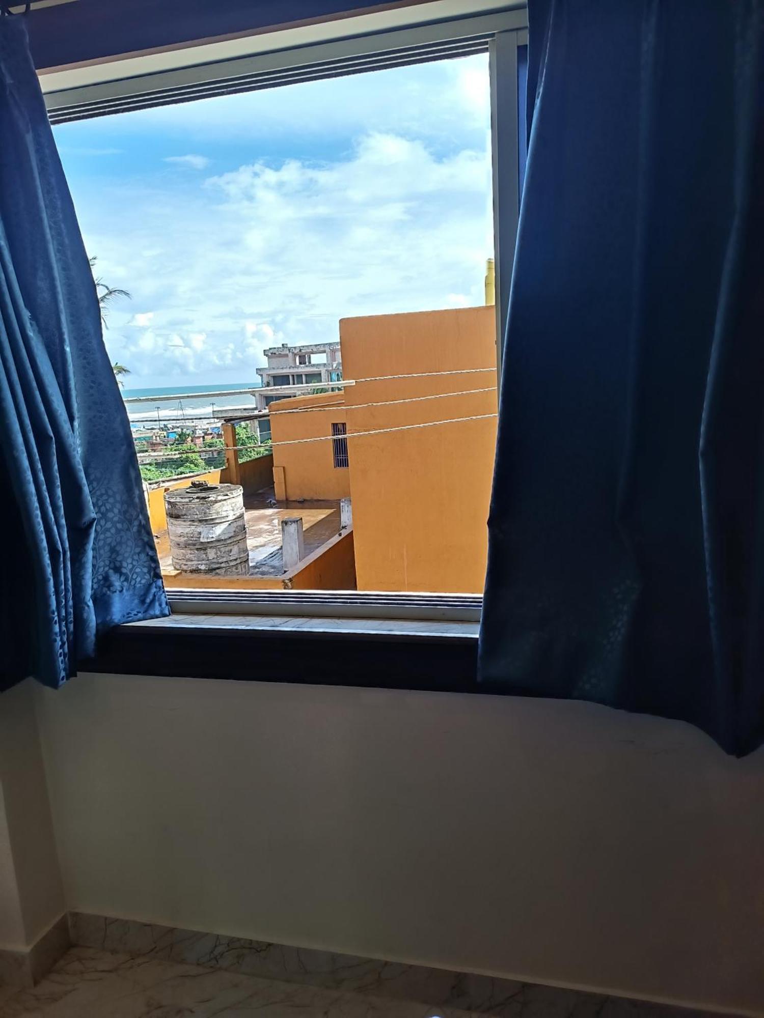 Mom Hotel - Unit Of Mom Hotel Puri Bagian luar foto