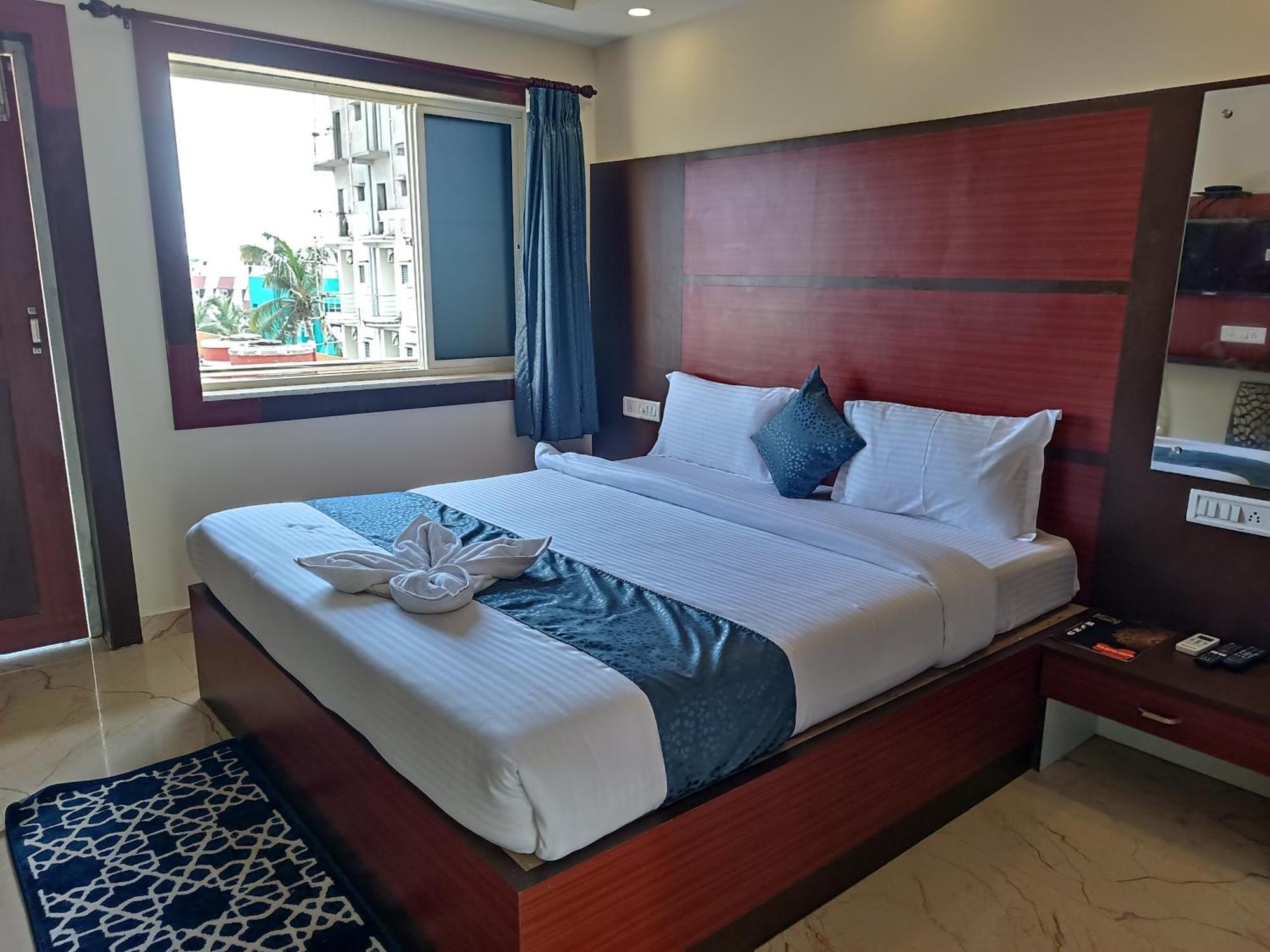 Mom Hotel - Unit Of Mom Hotel Puri Bagian luar foto