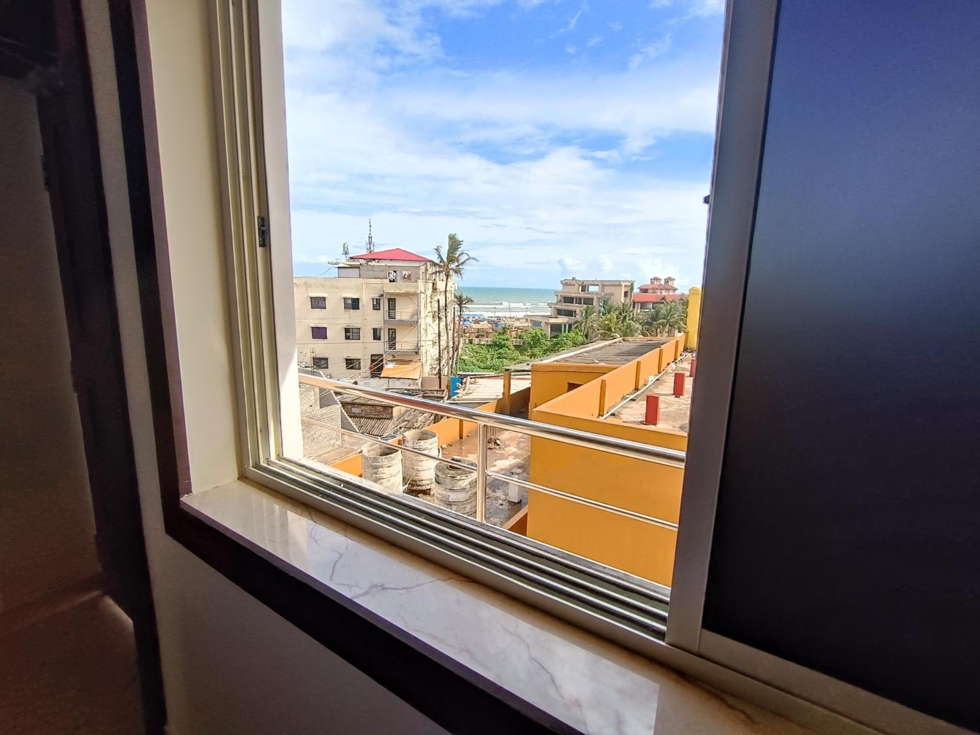 Mom Hotel - Unit Of Mom Hotel Puri Bagian luar foto