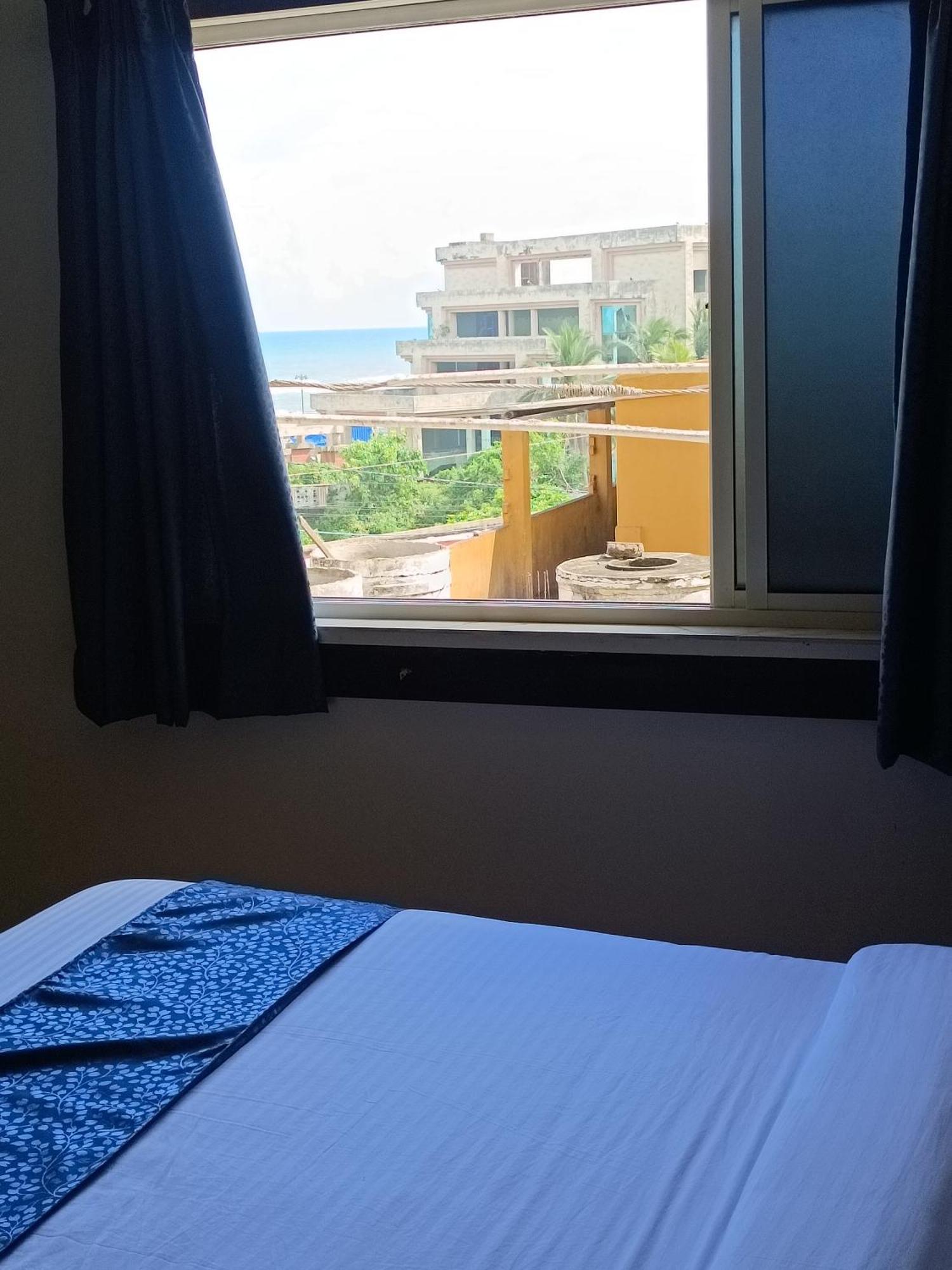 Mom Hotel - Unit Of Mom Hotel Puri Bagian luar foto