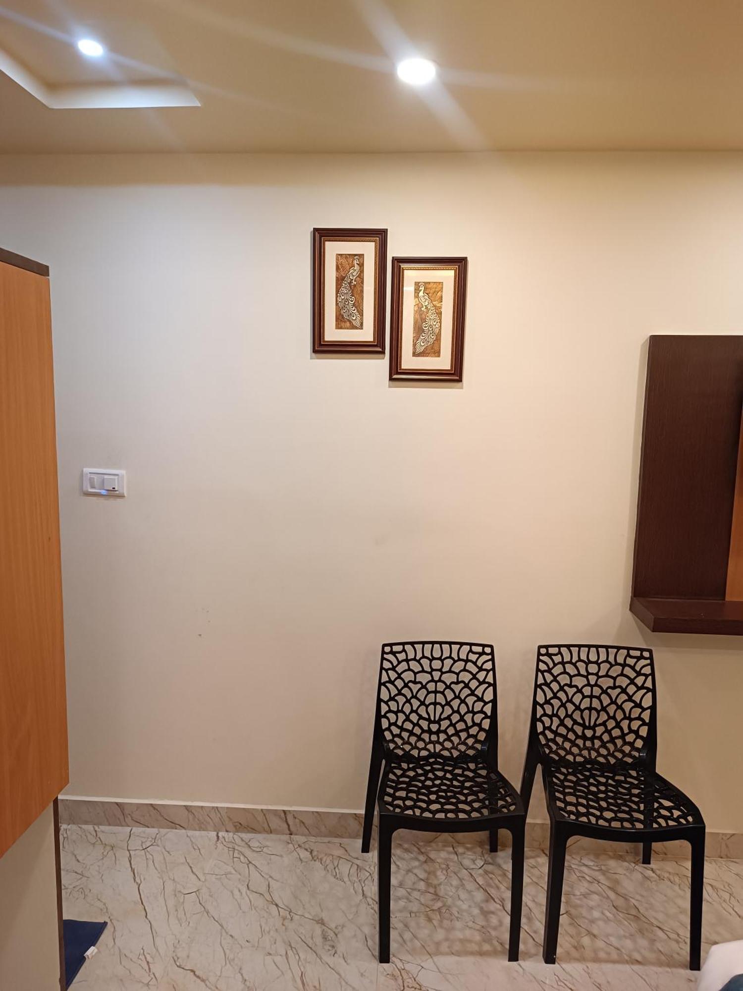 Mom Hotel - Unit Of Mom Hotel Puri Bagian luar foto